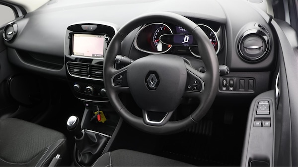 Used Renault Clio 2017 for sale - 76122244: Photo 10