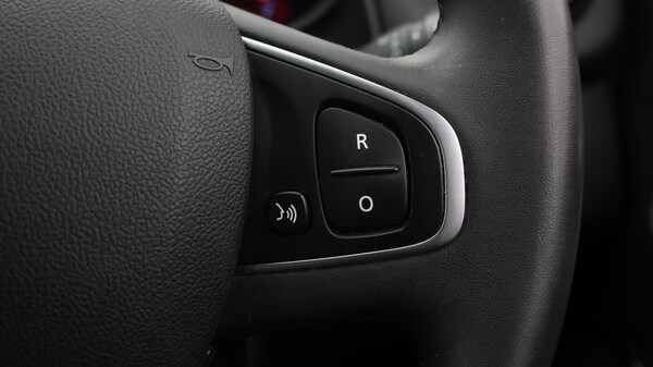 Used Renault Clio 2017 for sale - 76122244: Photo 24