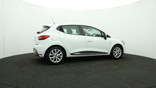 Used Renault Clio 2017 for sale - 76122244: Photo 38