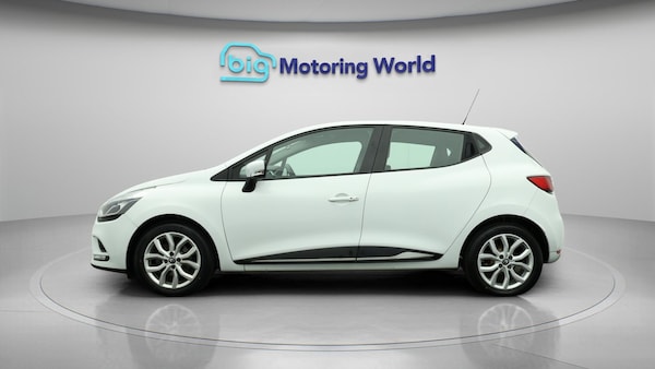Used Renault Clio 2017 for sale - 76122244: Photo 5