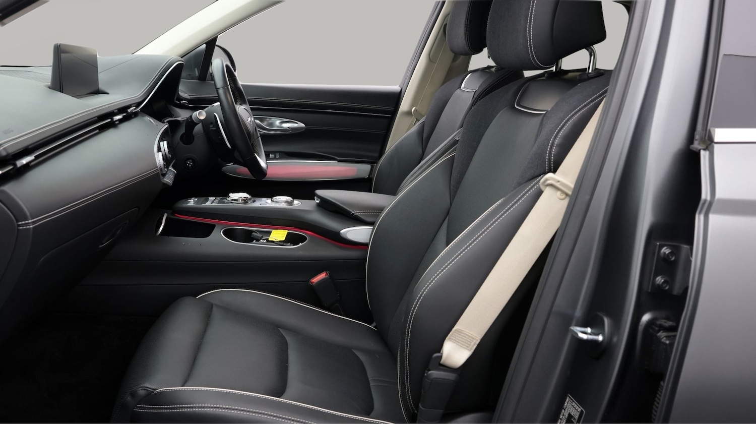 Used Genesis GV70 2023 for sale - 77536316: Photo 14