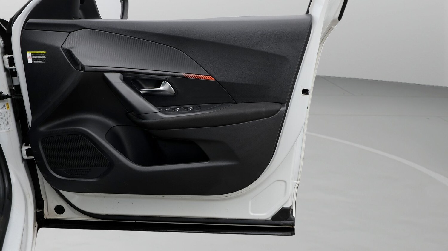 Used Peugeot 2008 2023 for sale - 77475695: Photo 15