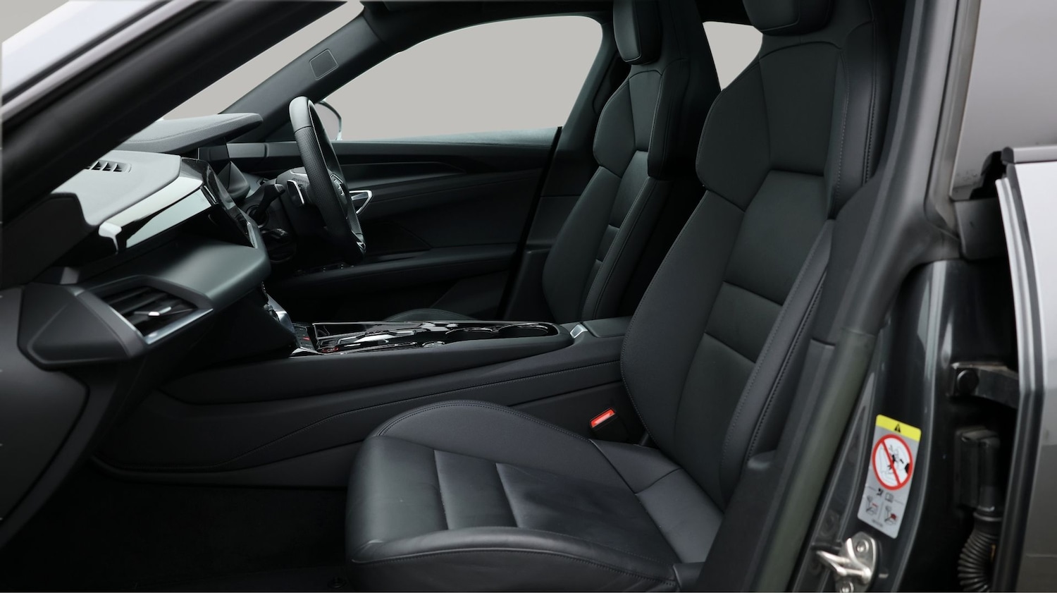 Used Audi e-tron GT 2022 for sale - 77965773: Photo 14