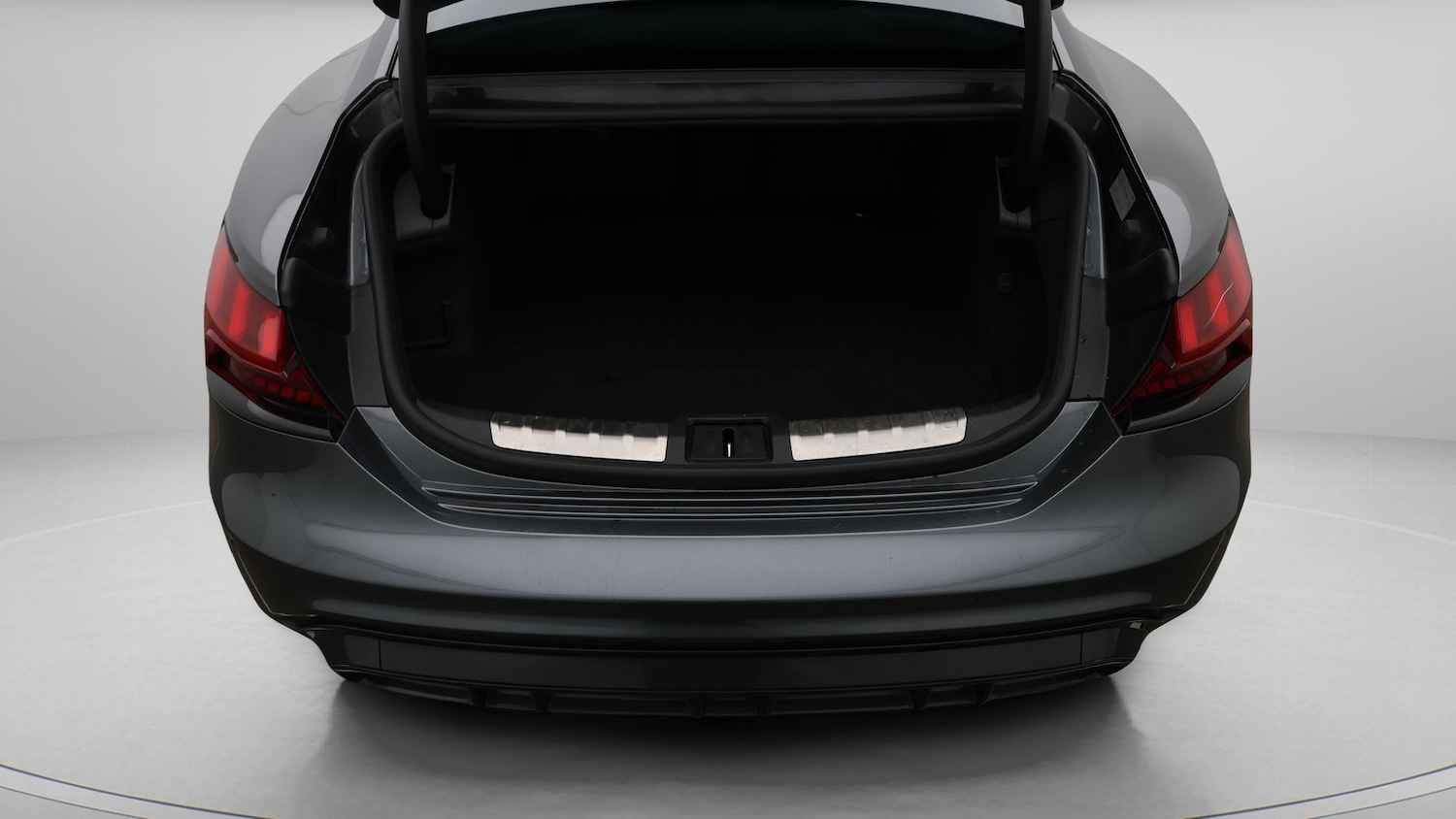 Used Audi e-tron GT 2022 for sale - 77965773: Photo 17