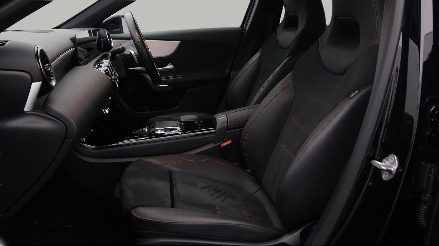 Used Mercedes-Benz A-Class 2018 for sale - 76562010: Photo 15