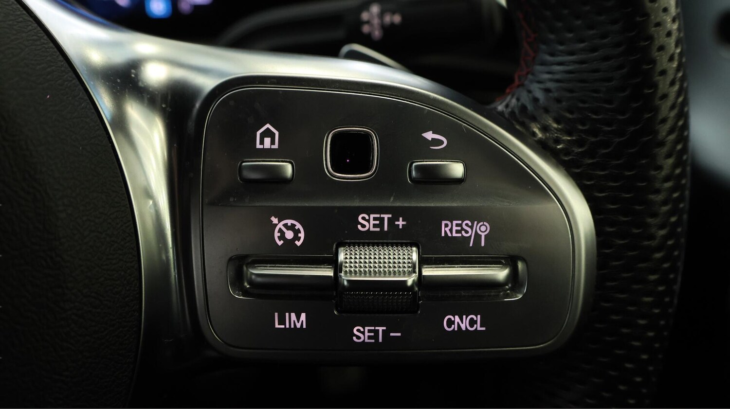 Used Mercedes-Benz A-Class 2018 for sale - 76562010: Photo 25