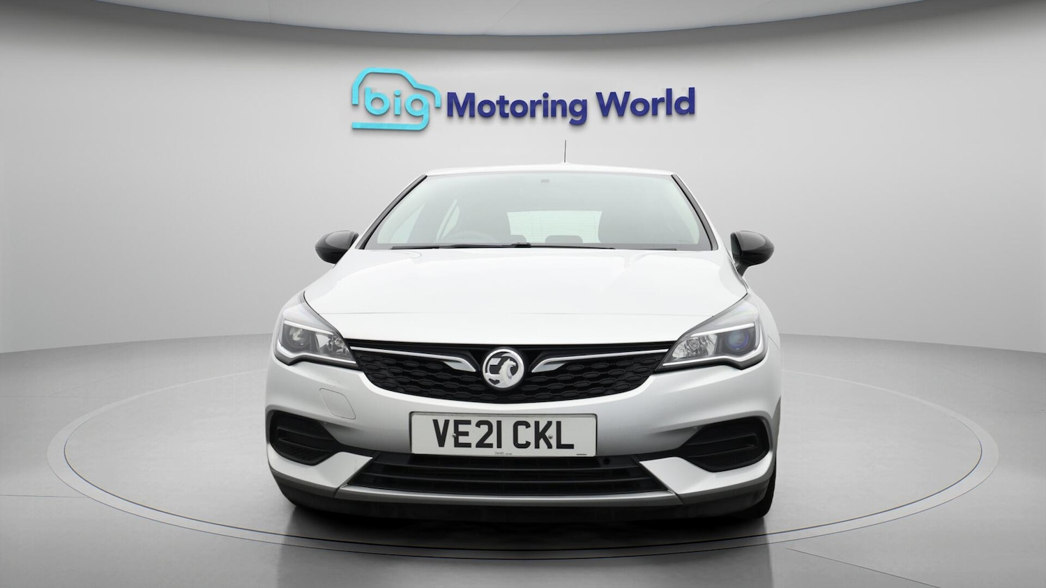 Used Vauxhall Astra 2021 for sale - 76380752: Photo 2