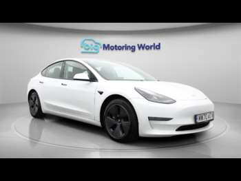 (70) - (Dual Motor) Long Range Saloon 4dr Electric Auto 4WDE (346 ps)