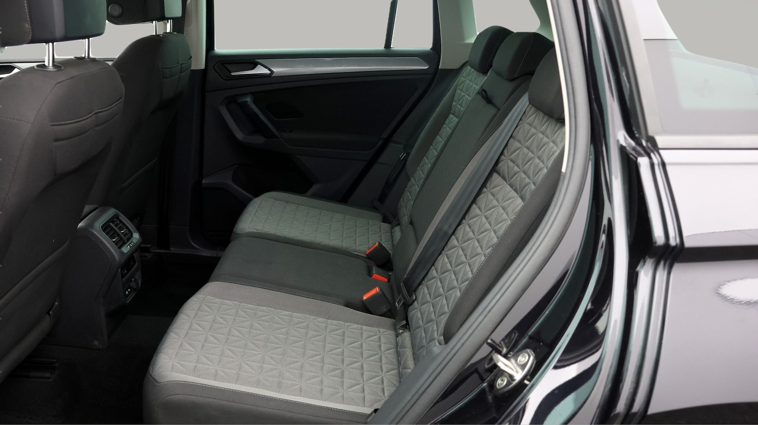 Used Volkswagen Tiguan 2021 for sale - 77388206: Photo 16