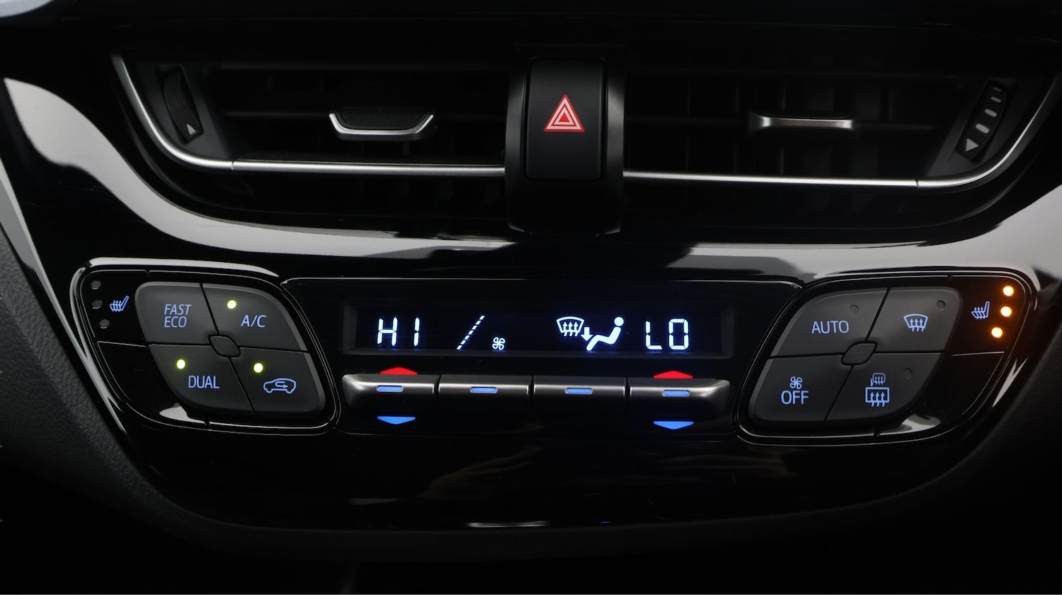 Used Toyota C-HR 2021 for sale - 77198402: Photo 12