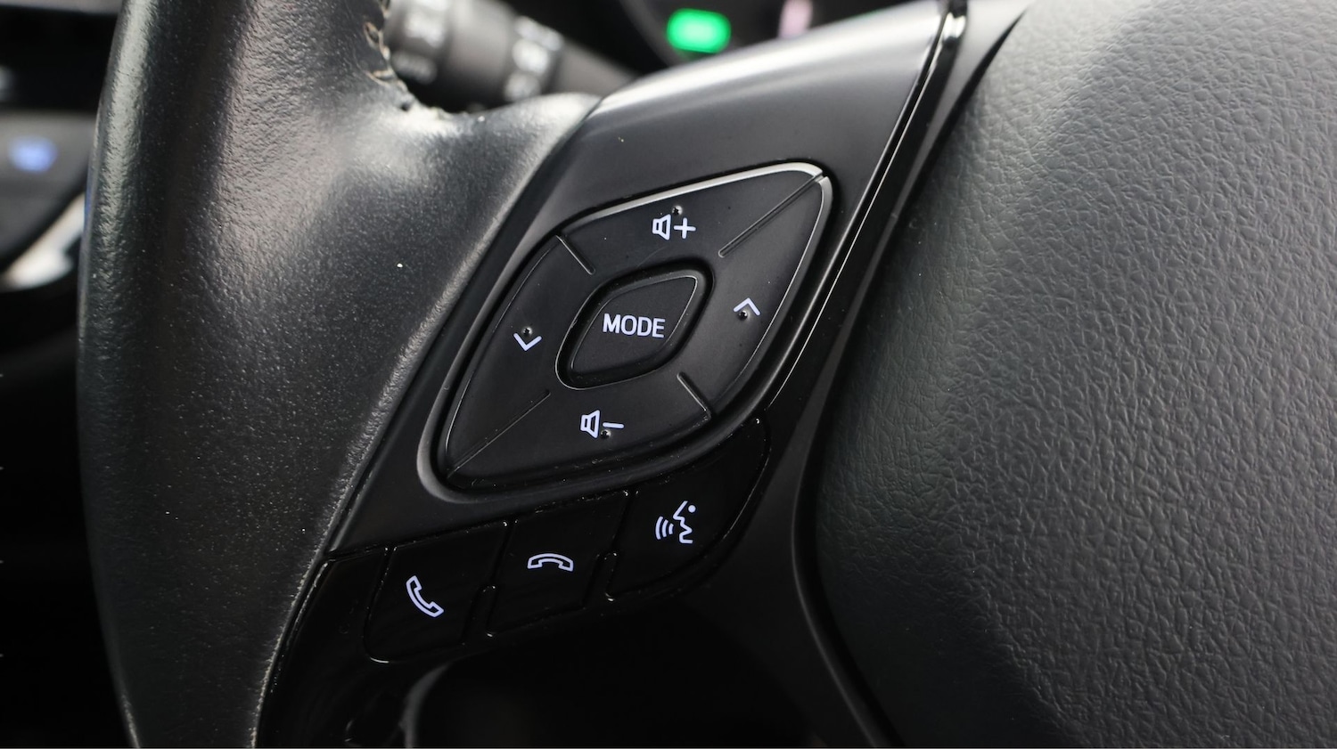 Used Toyota C-HR 2021 for sale - 77198402: Photo 20