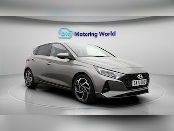(72) - 1.0 T-GDi MHEV Premium Hatchback 5dr Petrol Hybrid DCT Euro 6 (s/s) (100 ps
