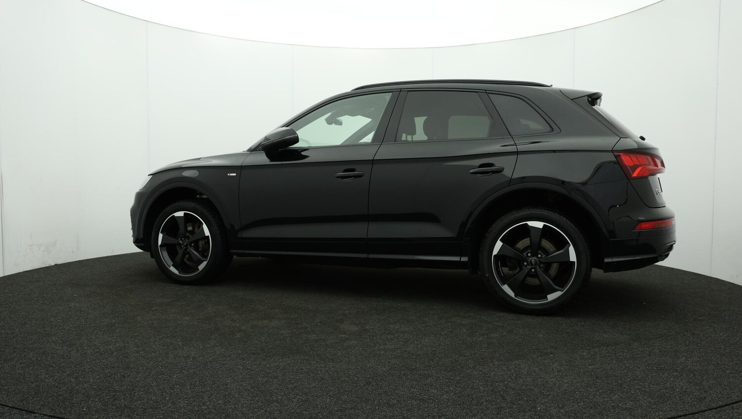 Used Audi Q5 2019 for sale - 75990553: Photo 74