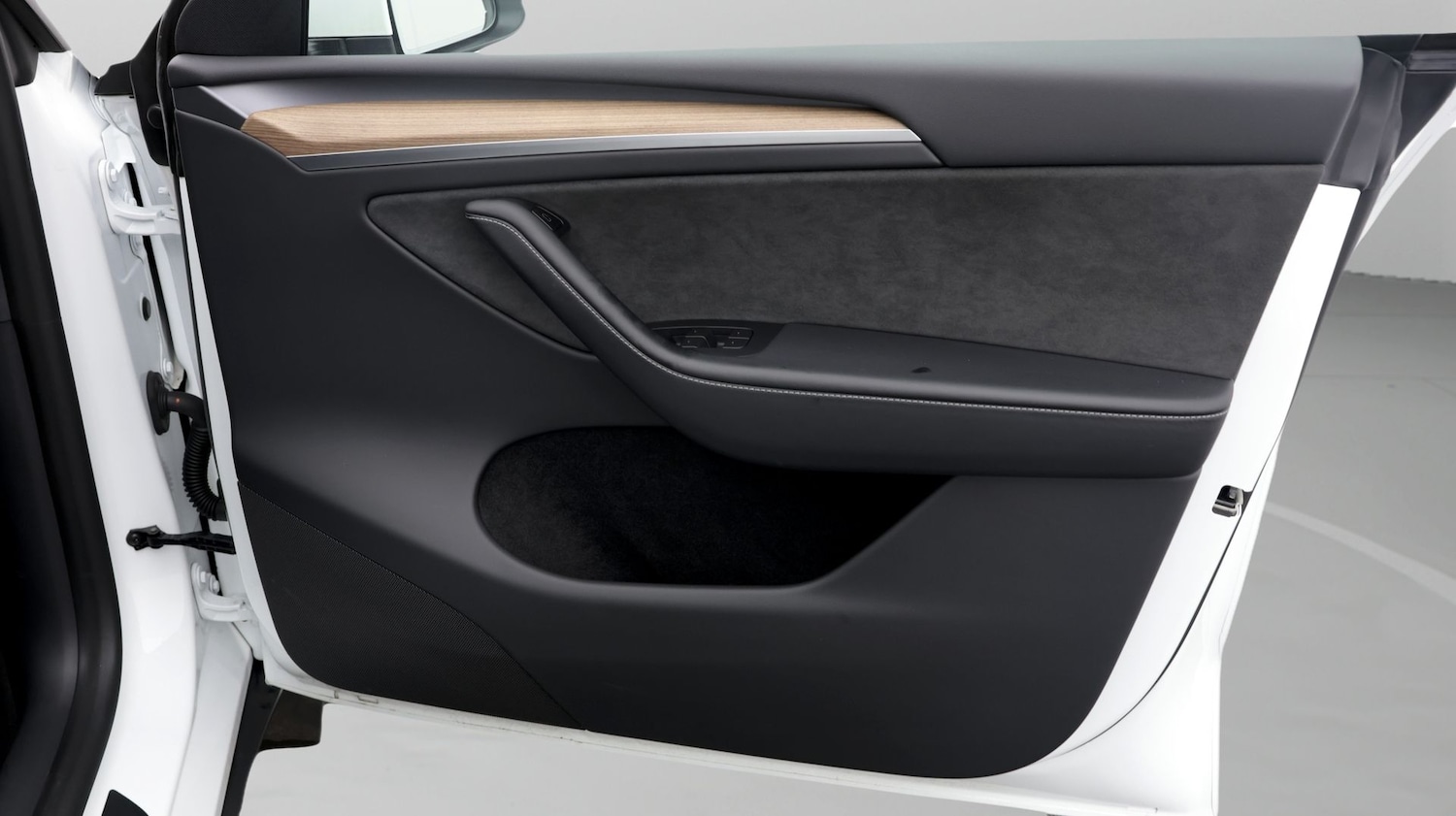 Used Tesla Model Y 2025 for sale - 77610483: Photo 15