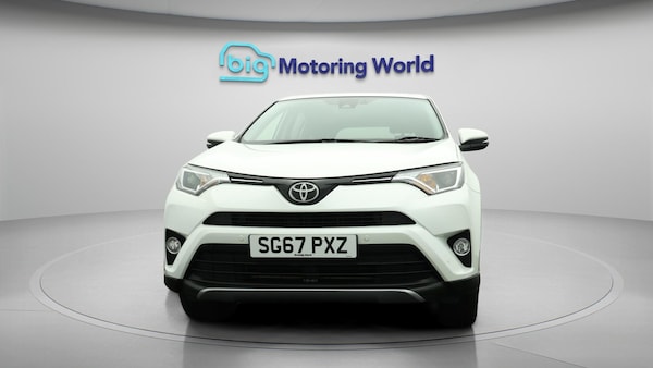Used Toyota RAV4 2017 for sale - 76270267: Photo 3