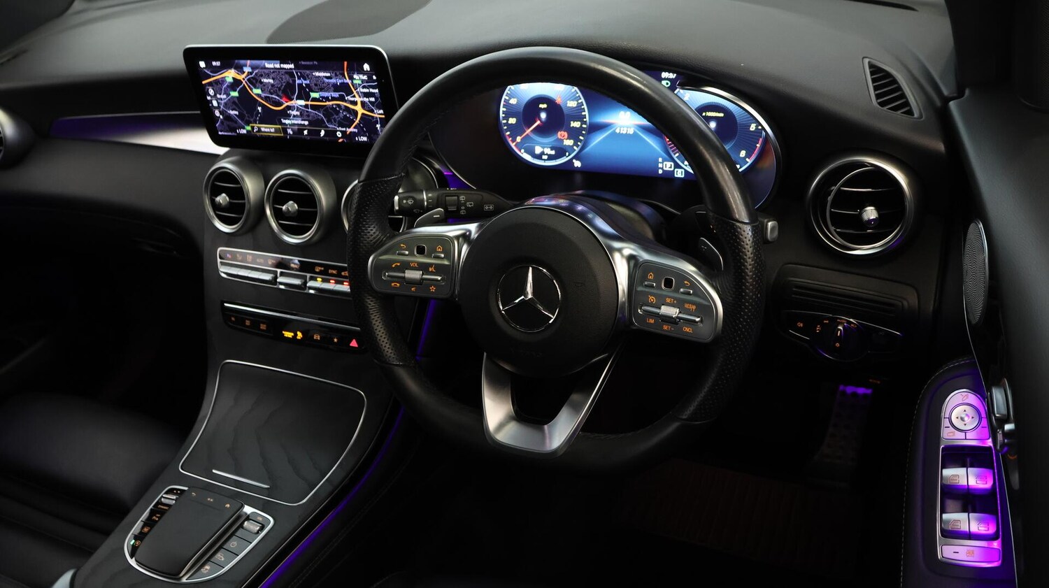 Used Mercedes-Benz GLC 2020 for sale - 76657541: Photo 11