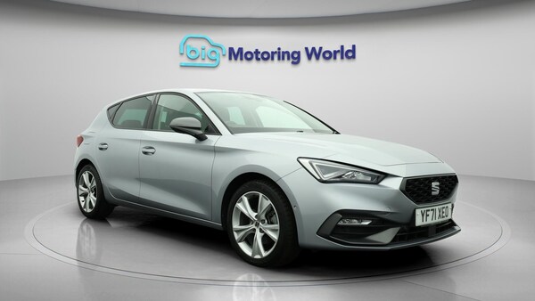 Used SEAT Leon 2022 for sale - 76227344: Photo 2