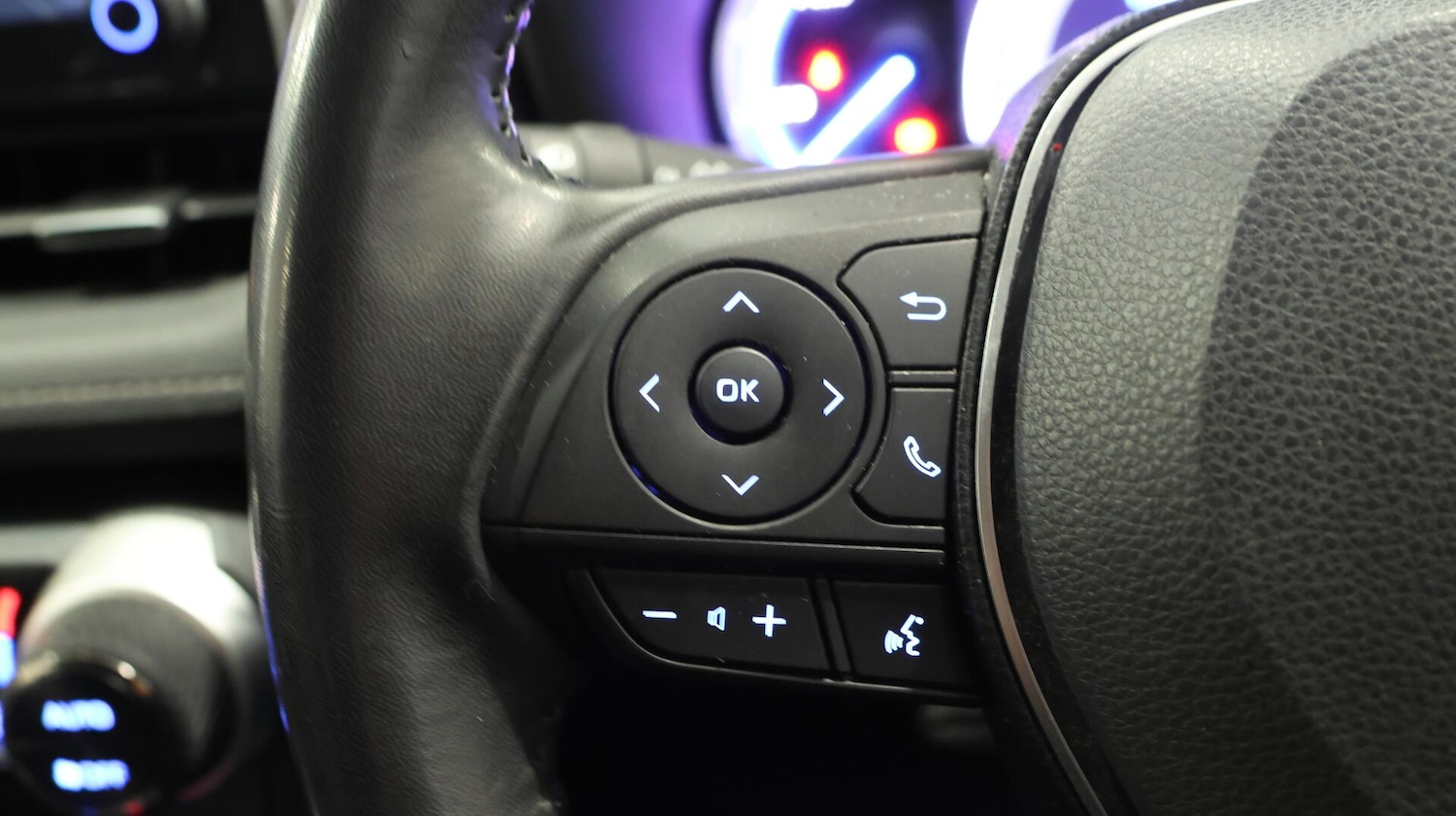 Used Toyota RAV4 2019 for sale - 76498883: Photo 23