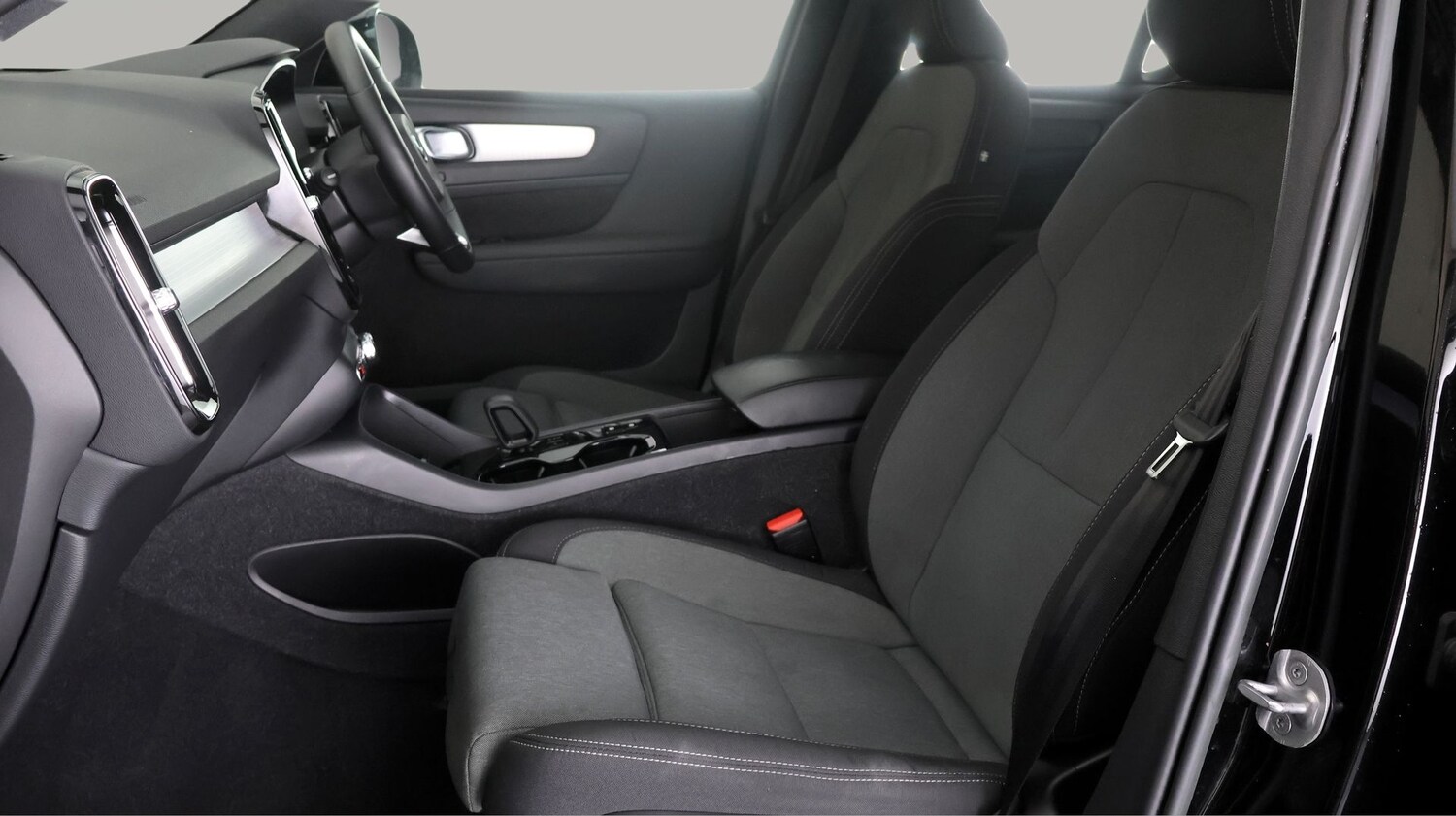 Used Volvo XC40 2022 for sale - 77695324: Photo 14