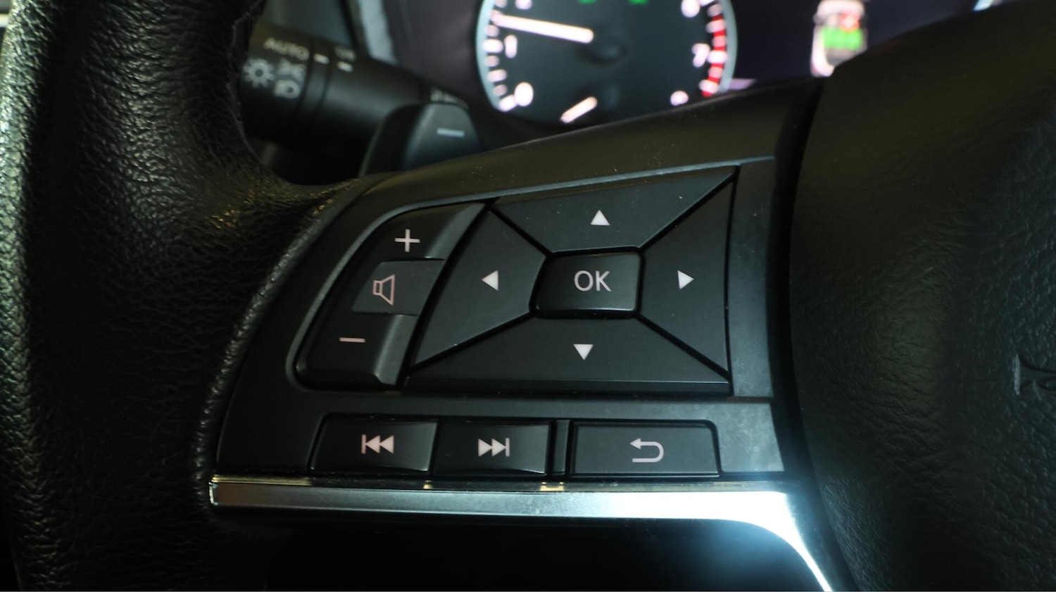 Used Nissan Juke 2023 for sale - 76381041: Photo 23