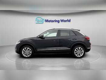 Used Volkswagen T-Roc 2023 for sale - 78671061: Photo