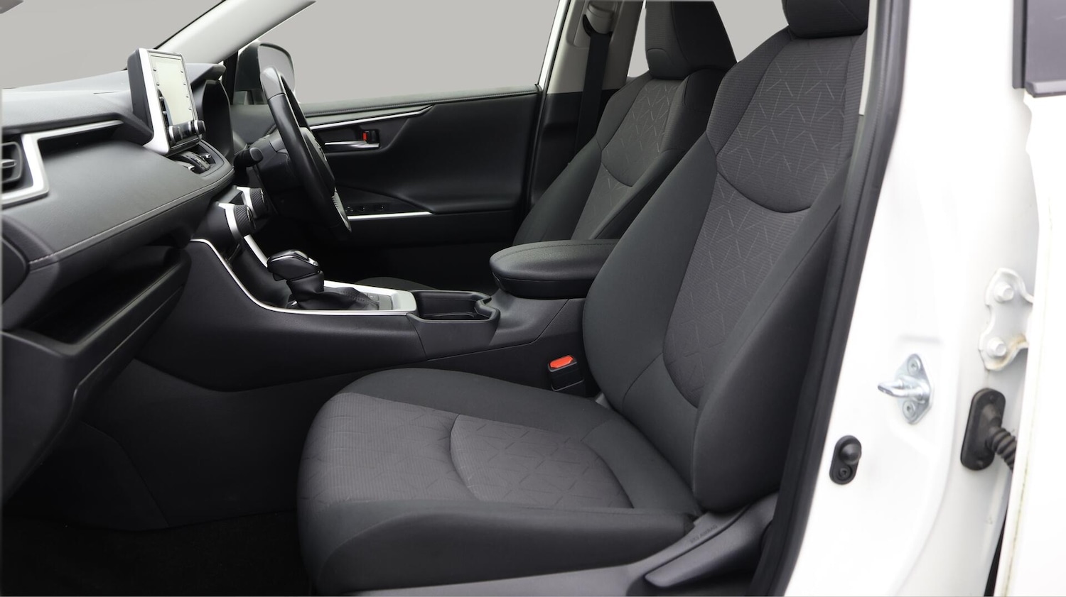 Used Toyota RAV4 2021 for sale - 76572460: Photo 15