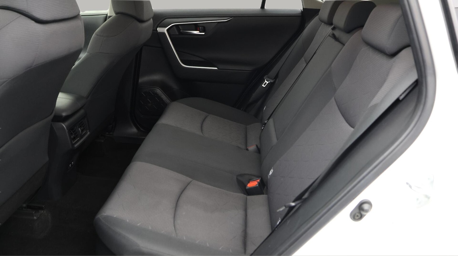 Used Toyota RAV4 2021 for sale - 76572460: Photo 17