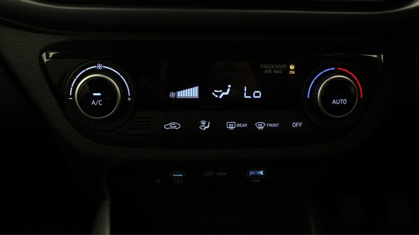 Used Hyundai i10 2024 for sale - 76031379: Photo 13