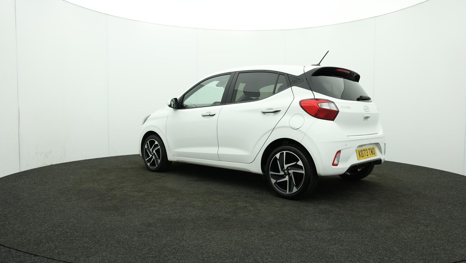 Used Hyundai i10 2024 for sale - 76031379: Photo 76