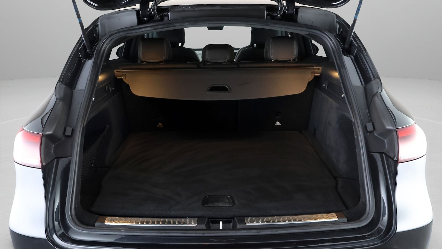 Used Mercedes-Benz EQC 2022 for sale - 77461616: Photo 16