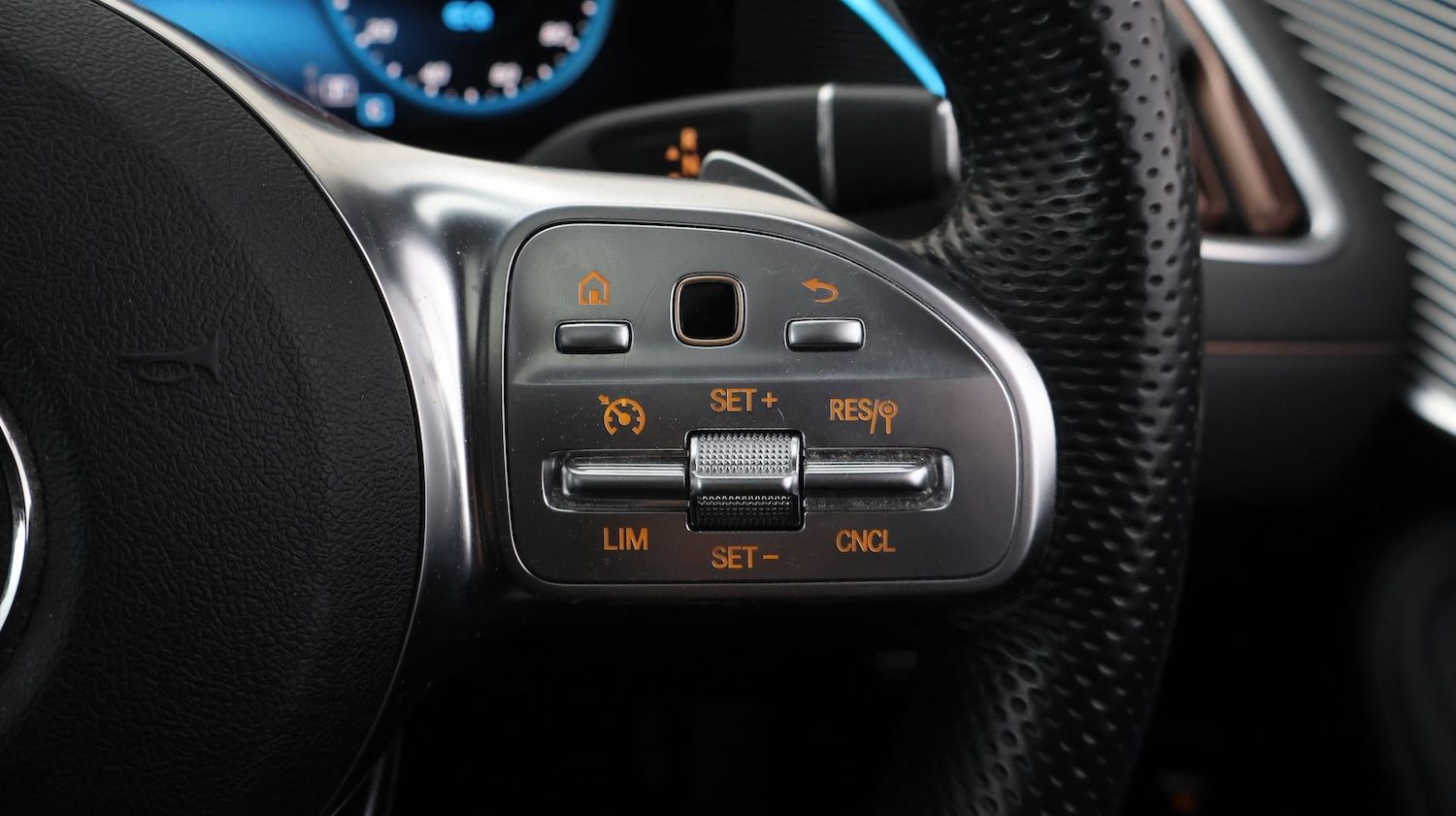 Used Mercedes-Benz EQC 2022 for sale - 77461616: Photo 25