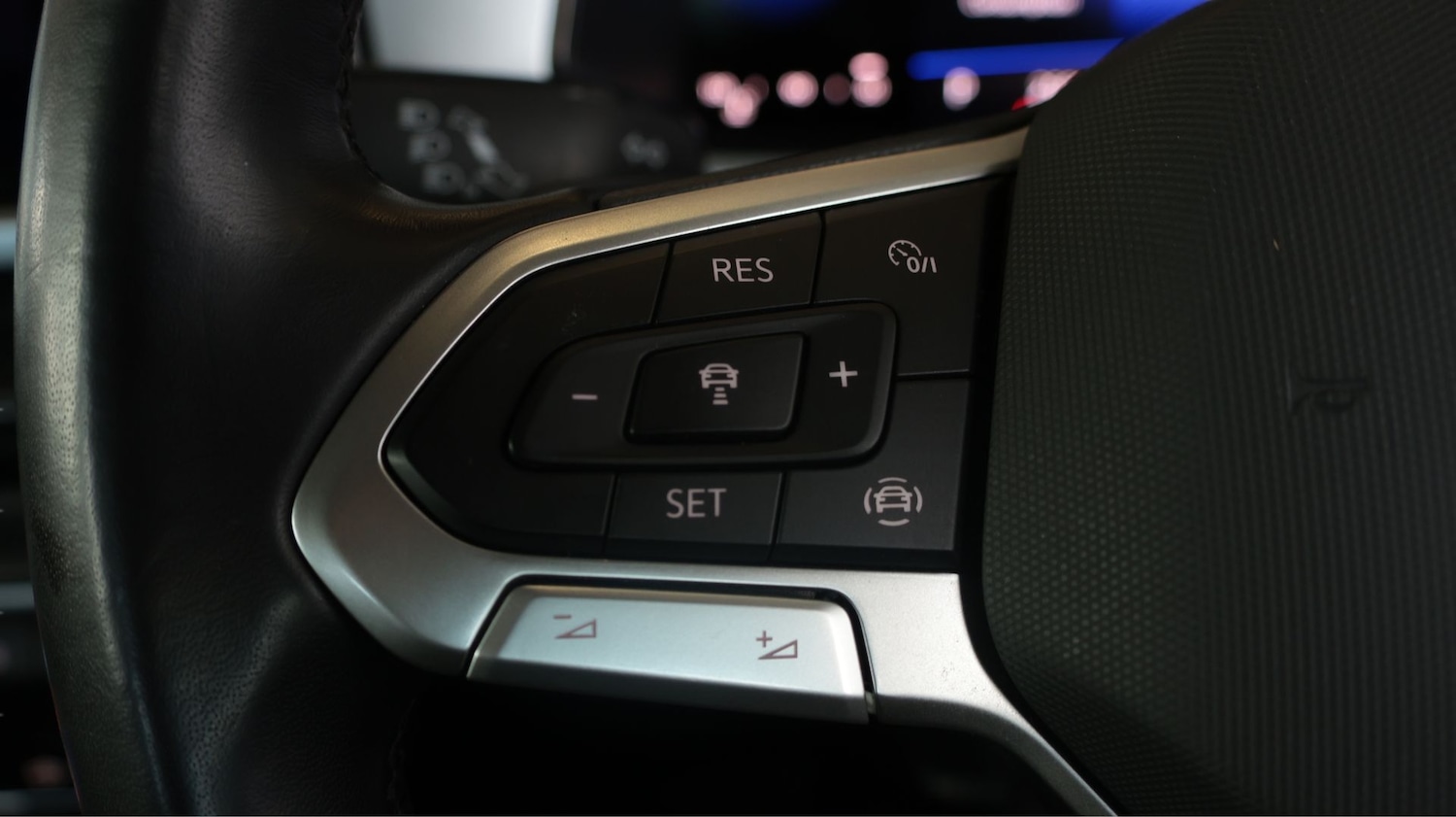 Used Volkswagen T-Roc 2023 for sale - 78202201: Photo 22