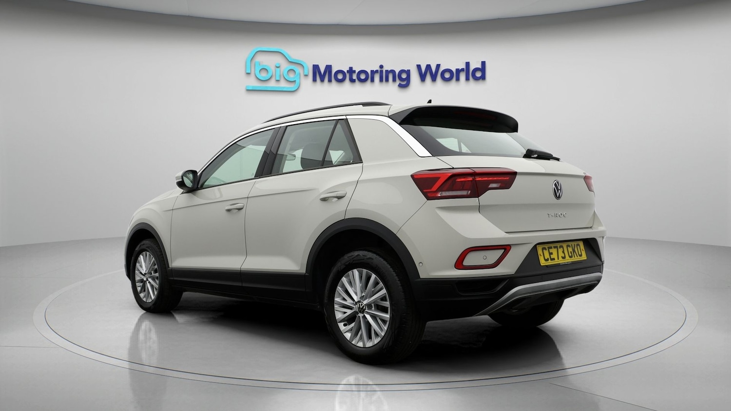 Used Volkswagen T-Roc 2023 for sale - 78202201: Photo 5