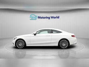 Used Mercedes-Benz C Class 2017 for sale - 77352130: Photo