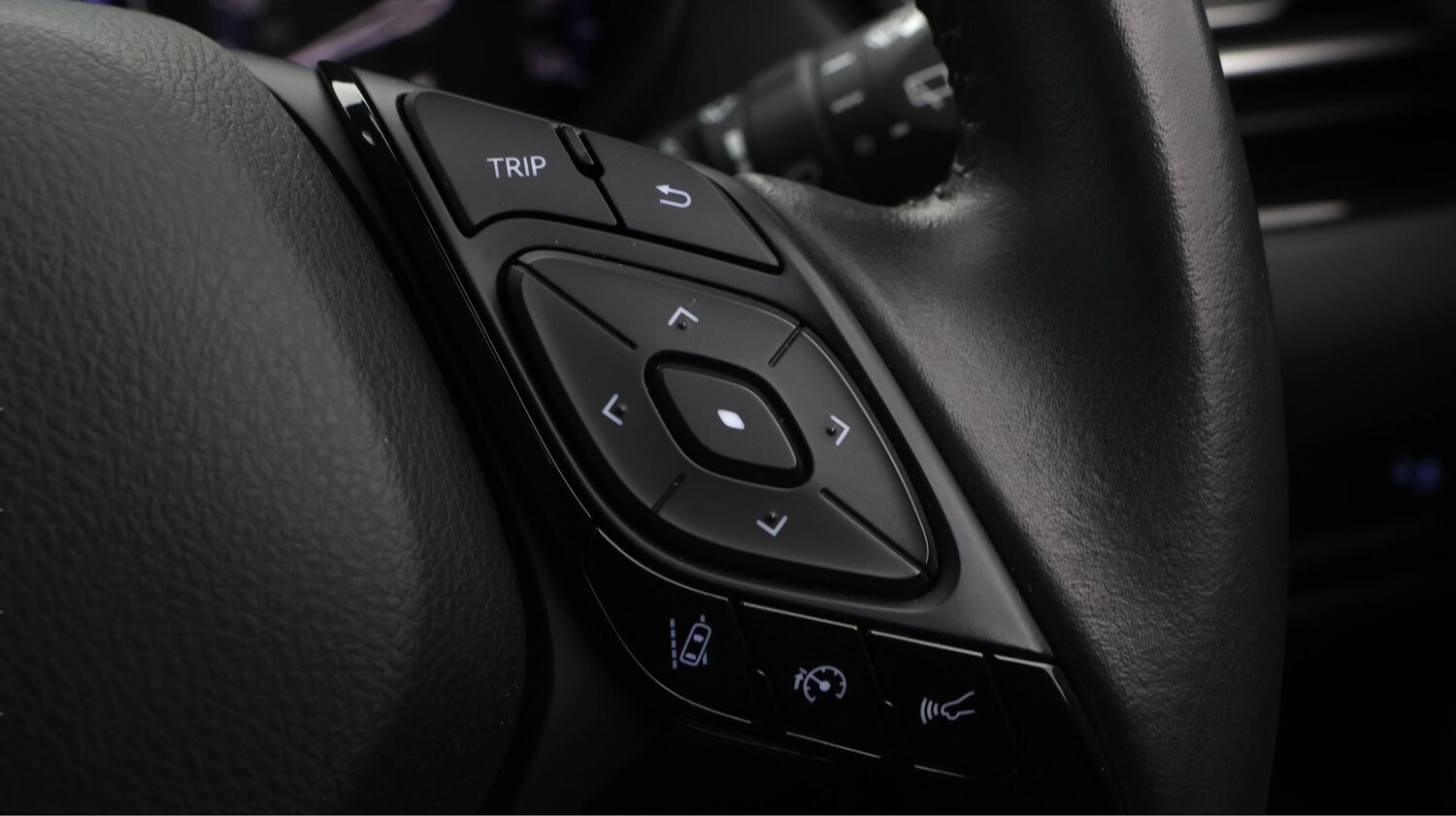 Used Toyota C-HR 2022 for sale - 77206305: Photo 24