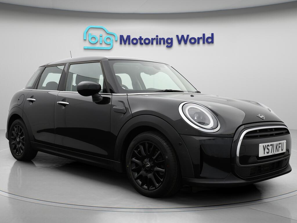 Used MINI Hatch 2021 for sale - 76399037: Photo 1