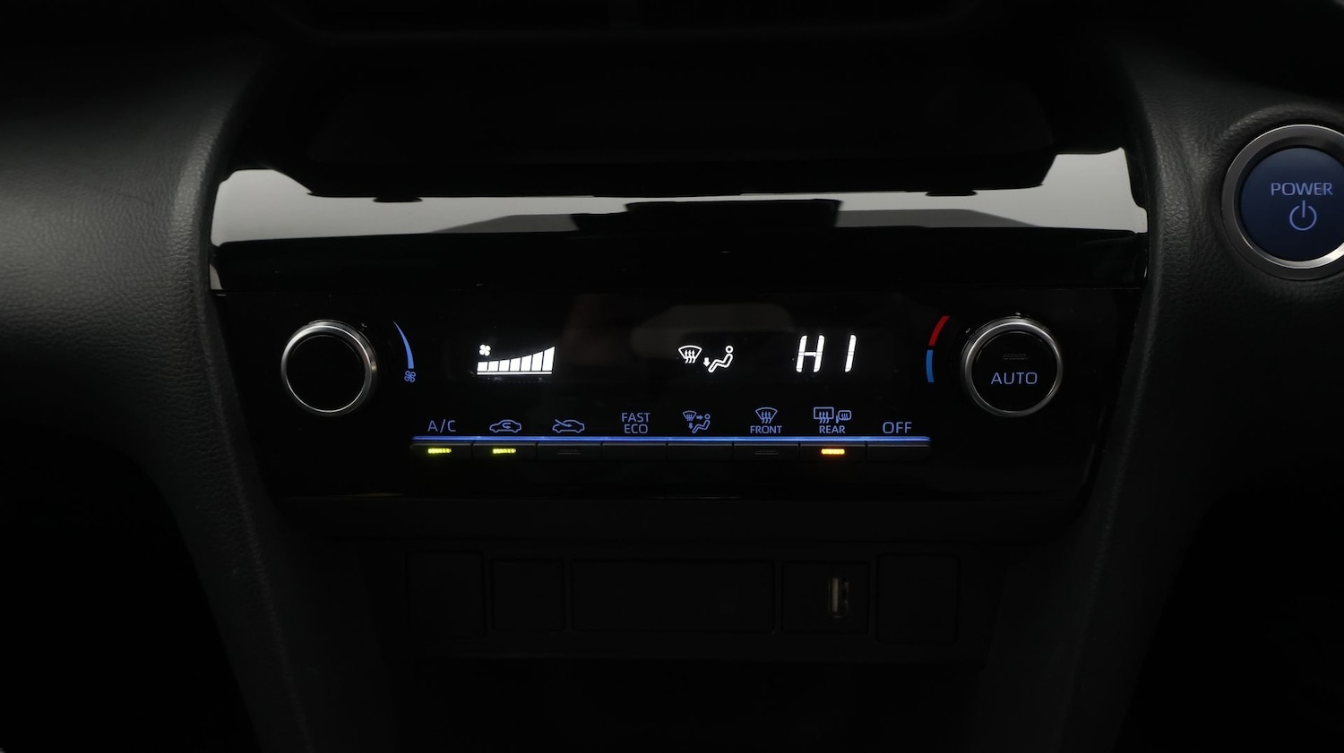 Used Toyota Yaris Cross 2022 for sale - 77716267: Photo 12