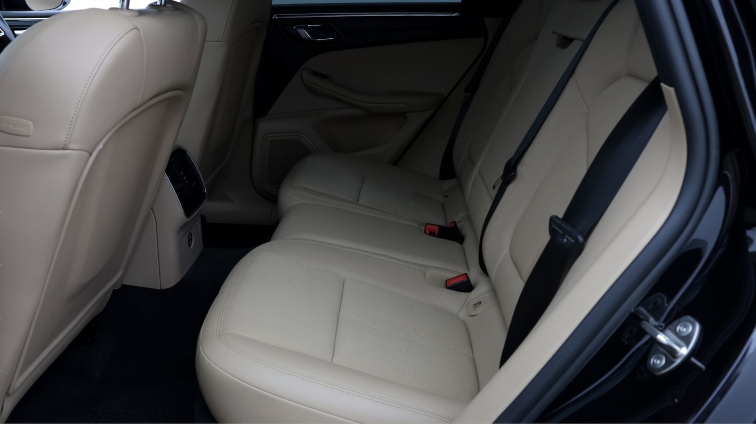 Used Porsche Macan 2023 for sale - 77891719: Photo 16