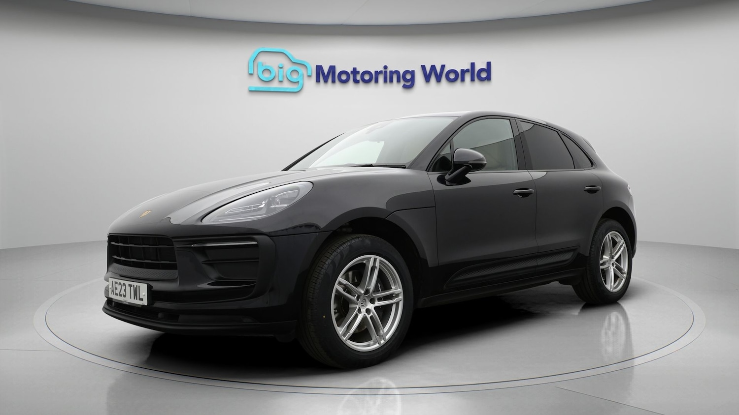 Used Porsche Macan 2023 for sale - 77891719: Photo 3