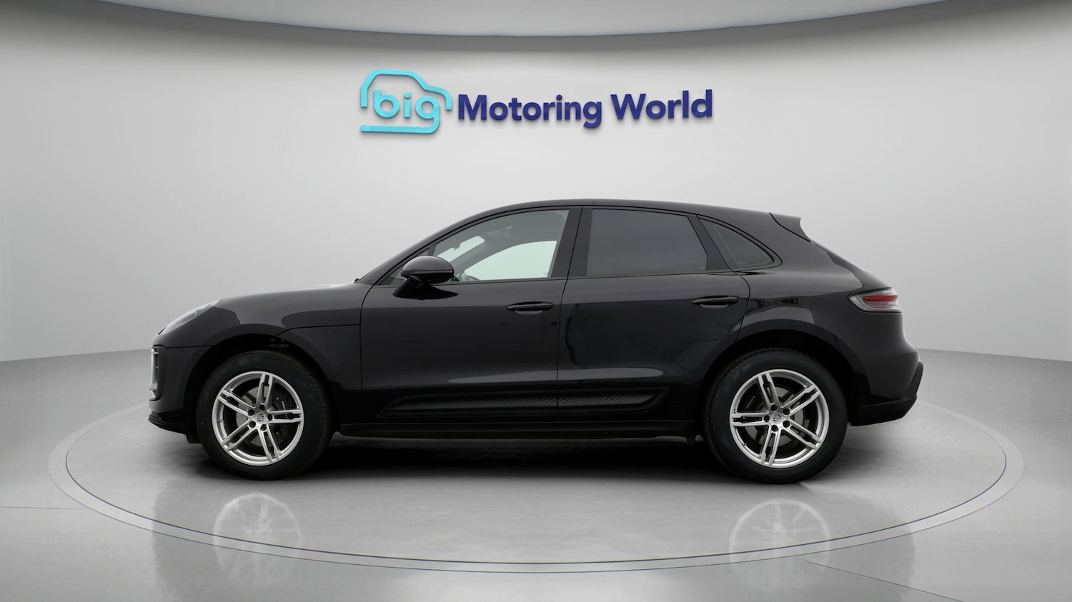 Used Porsche Macan 2023 for sale - 77891719: Photo 4