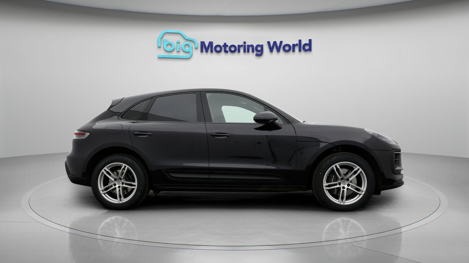 Used Porsche Macan 2023 for sale - 77891719: Photo 8