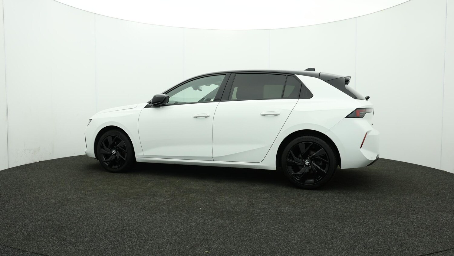 Used Vauxhall Astra 2024 for sale - 76561340: Photo 76