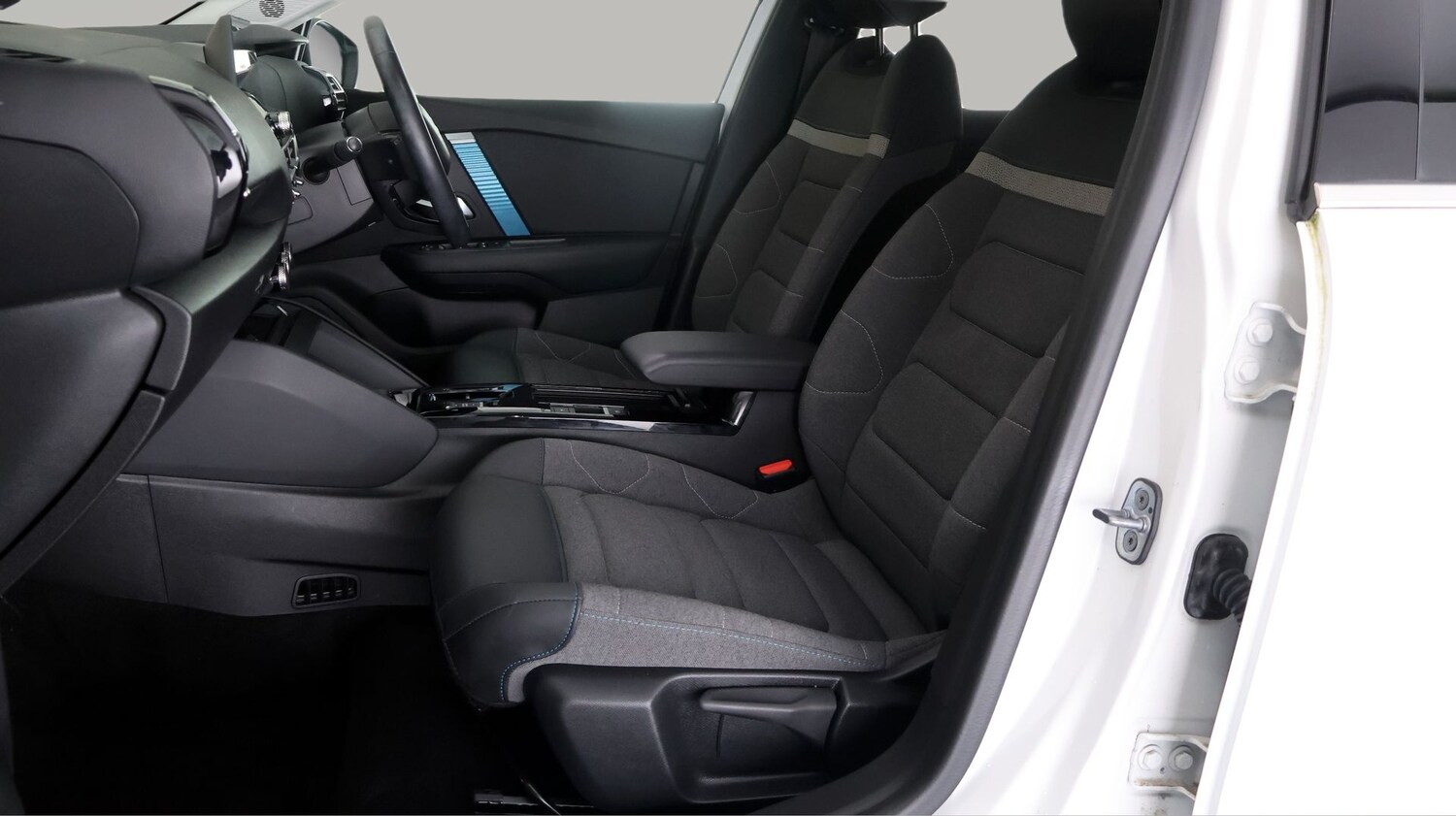 Used Citroen C4 2022 for sale - 77438018: Photo 14