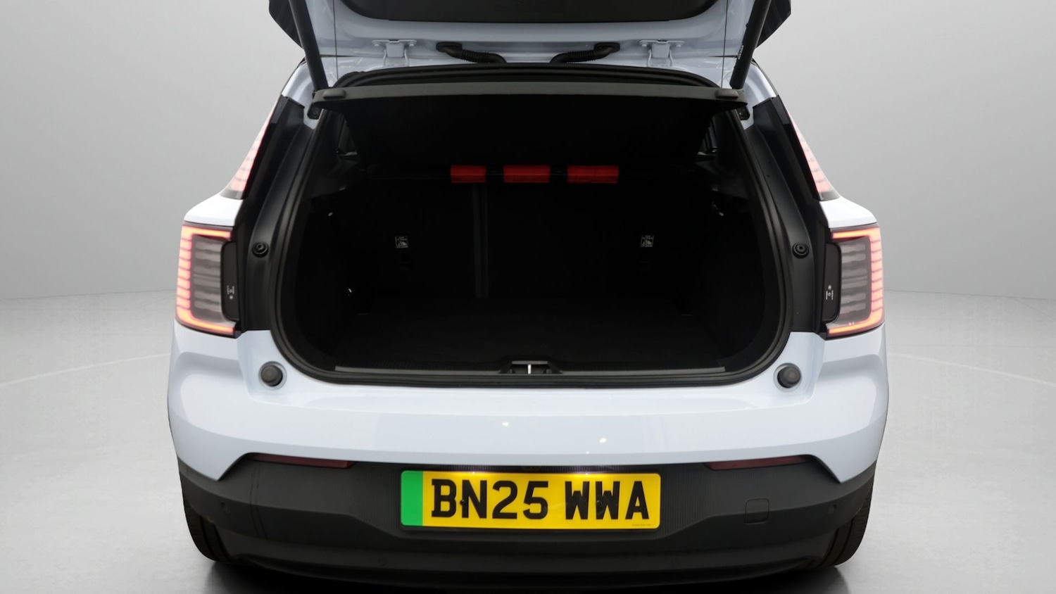 Used Volvo EX30 2025 for sale - 77610466: Photo 17