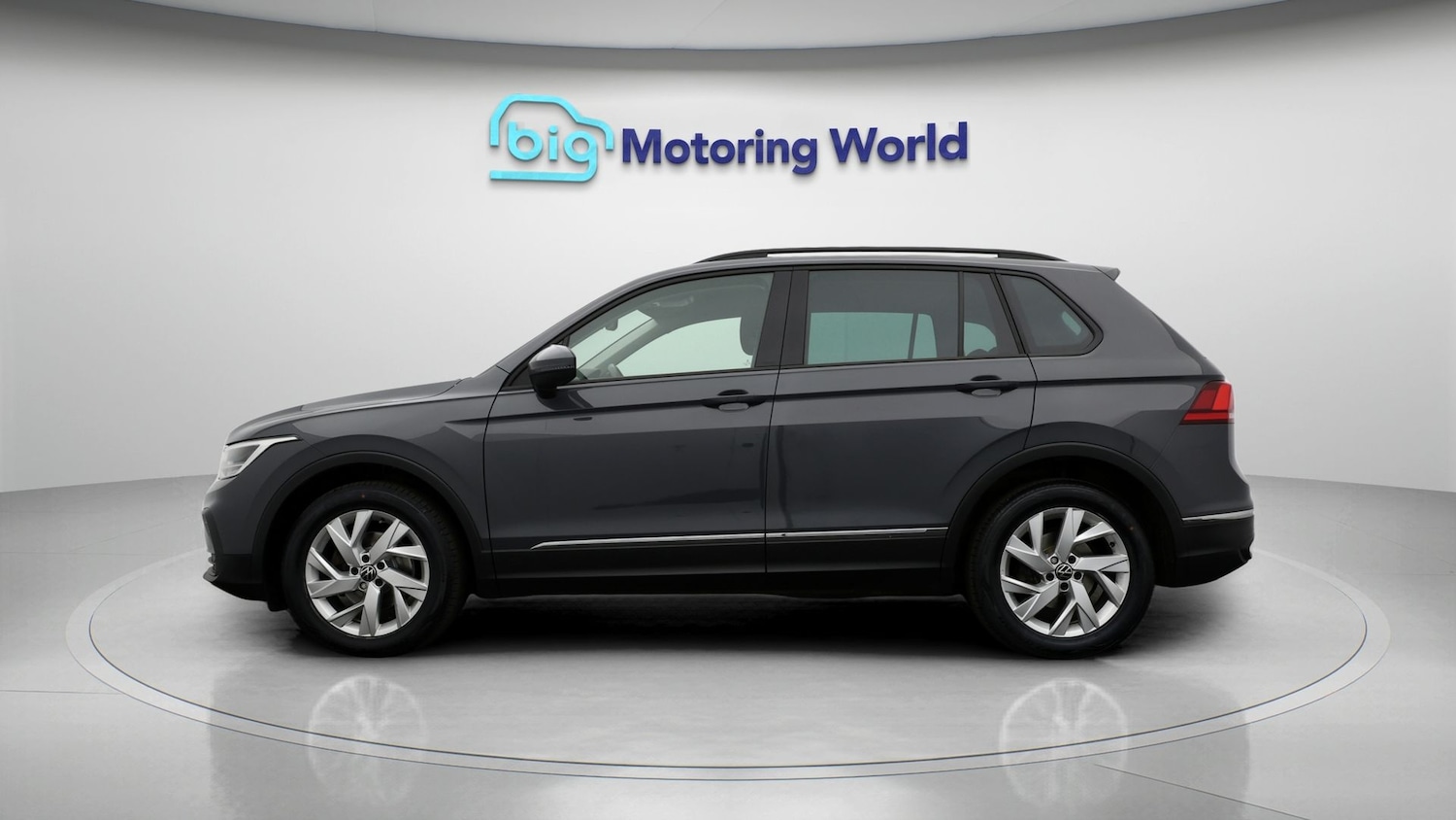 Used Volkswagen Tiguan 2022 for sale - 77825369: Photo 4
