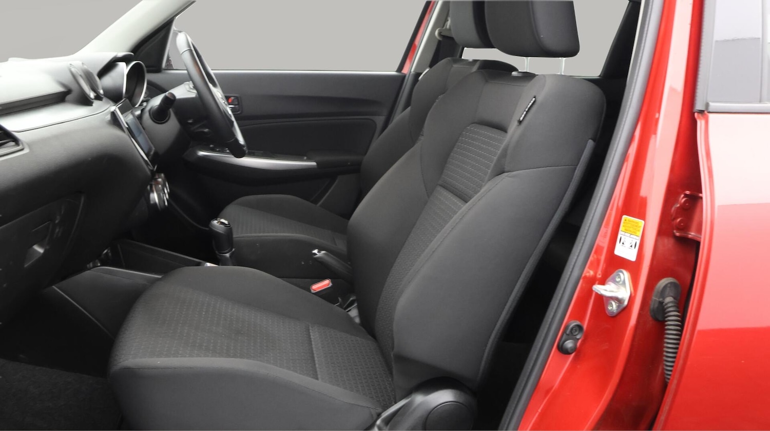 Used Suzuki Swift 2023 for sale - 76667485: Photo 15