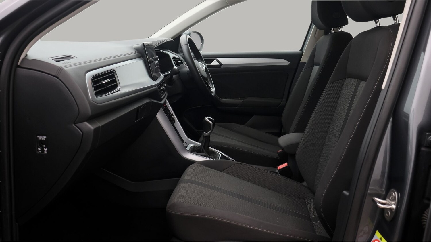 Used Volkswagen T-Roc for sale - 77336882: Photo 14