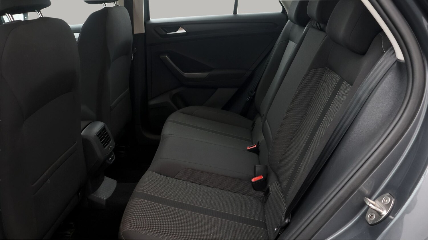 Used Volkswagen T-Roc for sale - 77336882: Photo 16