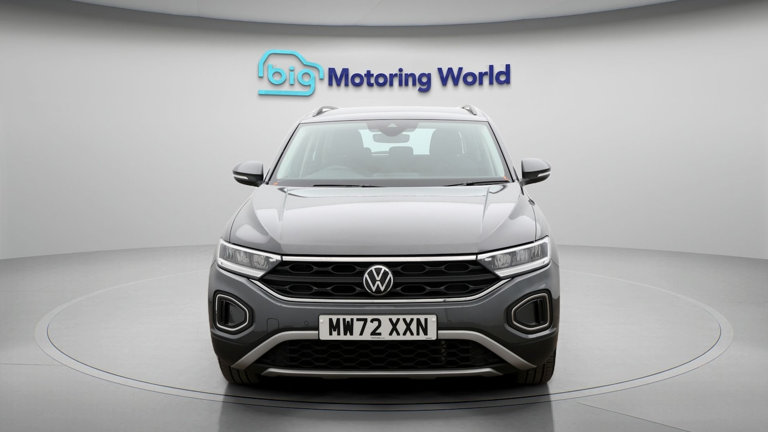 Used Volkswagen T-Roc for sale - 77336882: Photo 2