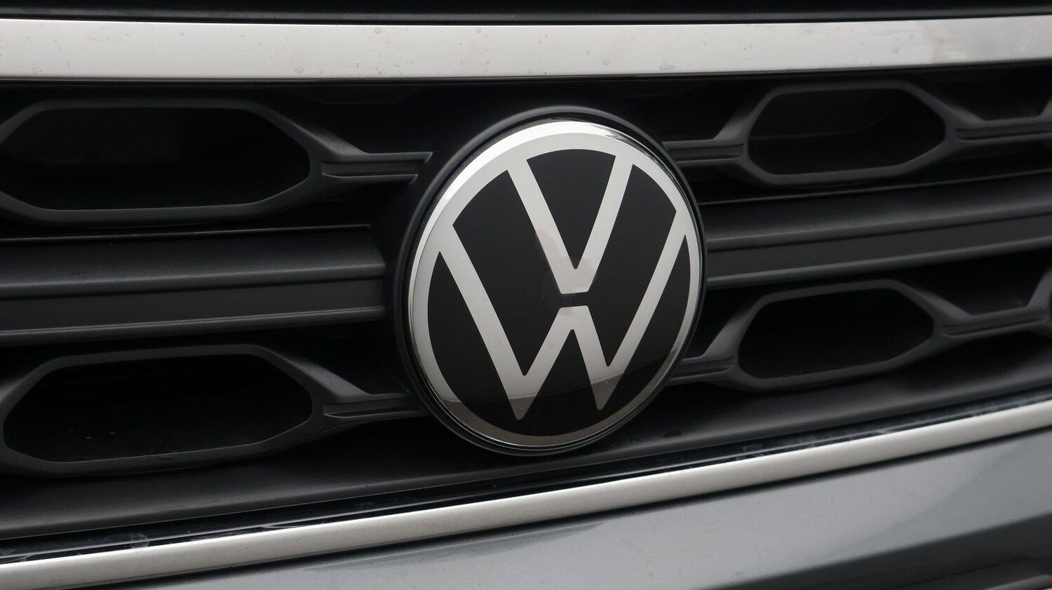 Used Volkswagen T-Roc for sale - 77336882: Photo 24